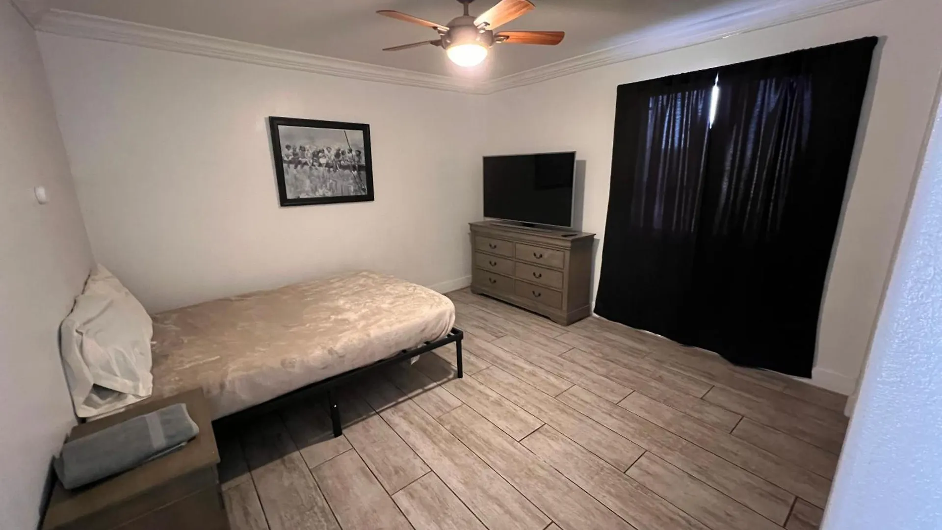 Secluded Downtown 3 Bedroom Home Phoenix